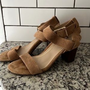 Nude Beige Suede Vionic Chunky Heels Size 8